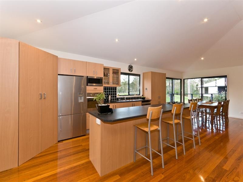 63 Kareela Drive, Samford QLD 4520