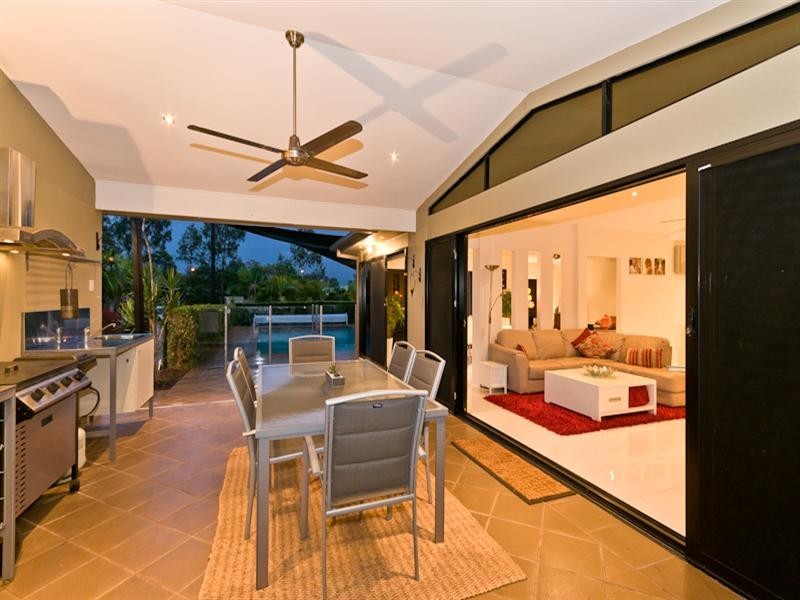 2 Chalmers Court, Samford QLD 4520