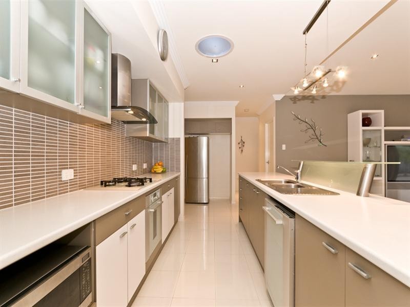 2 Chalmers Court, Samford QLD 4520