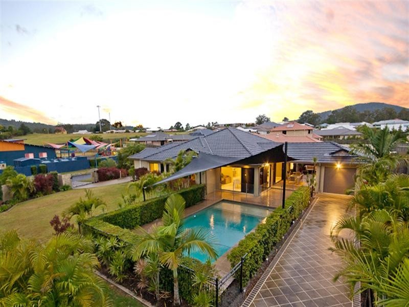 2 Chalmers Court, Samford QLD 4520