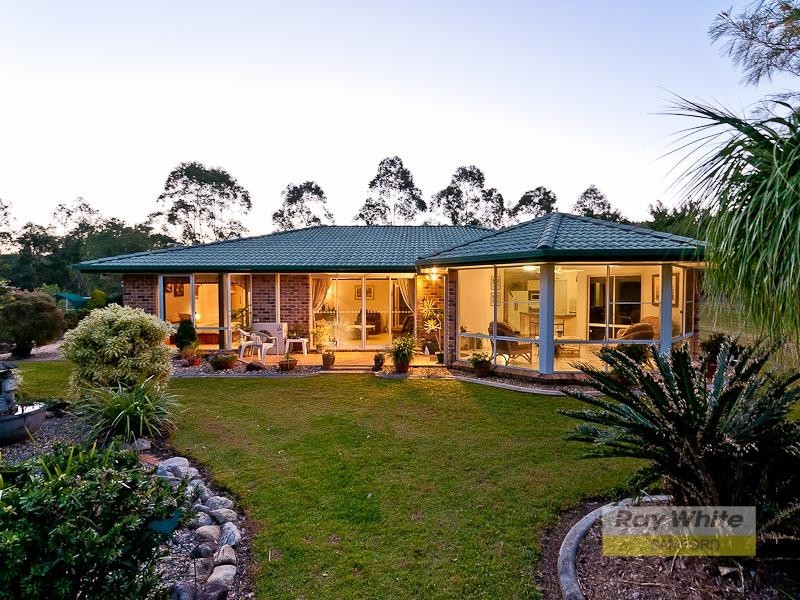 9 Riverine Court, Samford Valley QLD 4520