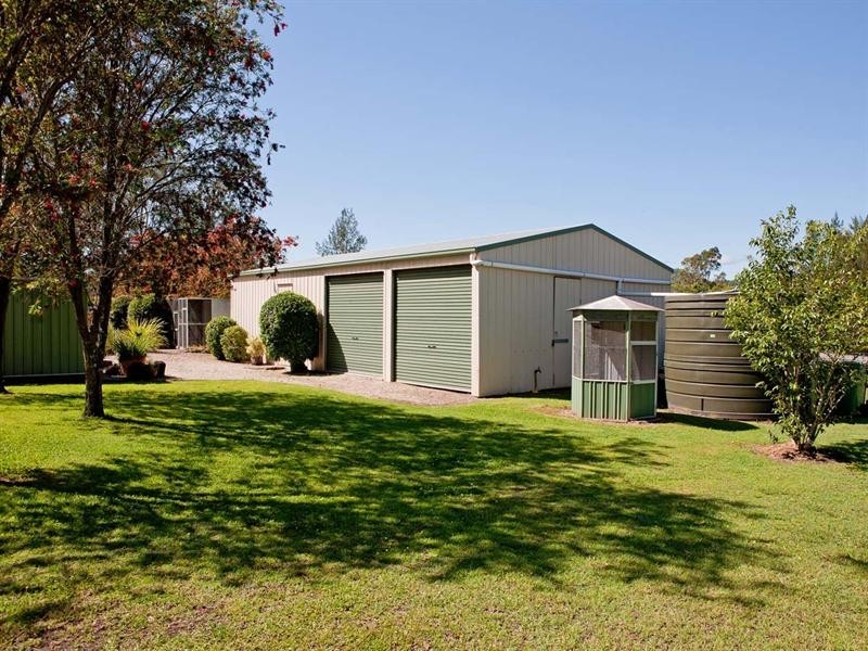 9 Riverine Court, Samford Valley QLD 4520