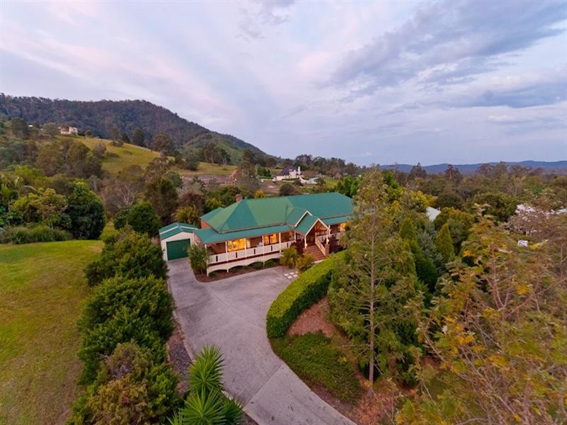 48 Honeywood Court, Samford QLD 4520