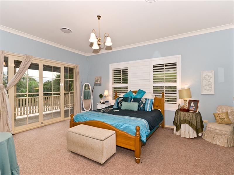 48 Honeywood Court, Samford QLD 4520