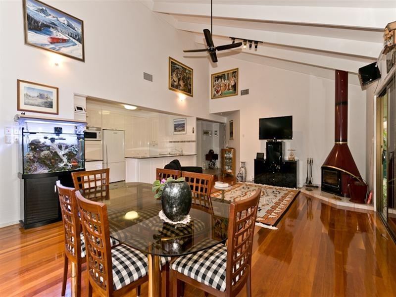 22 Pinedale Road, Cashmere QLD 4500