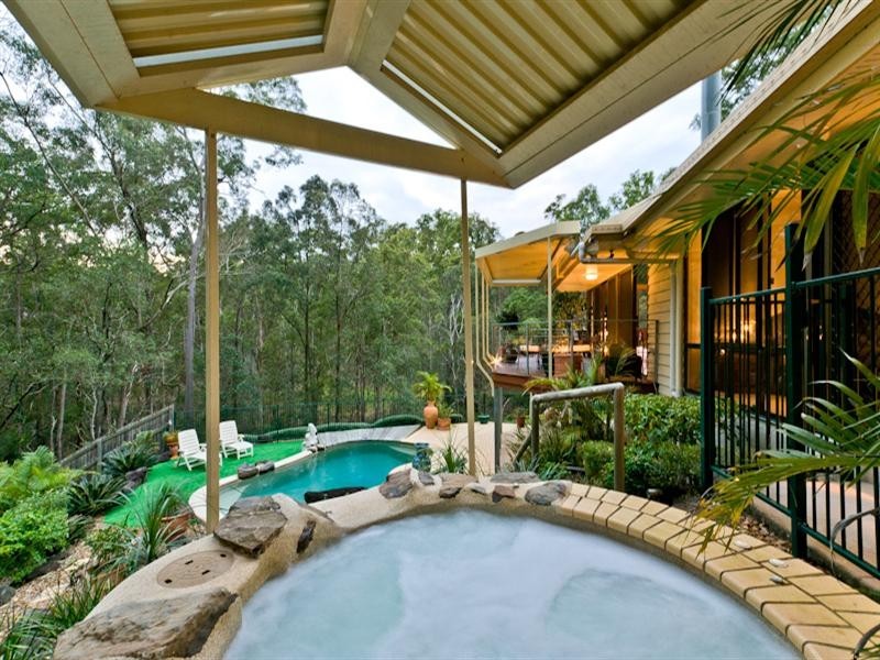 22 Pinedale Road, Cashmere QLD 4500