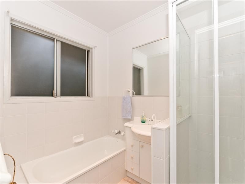 22 Pinedale Road, Cashmere QLD 4500