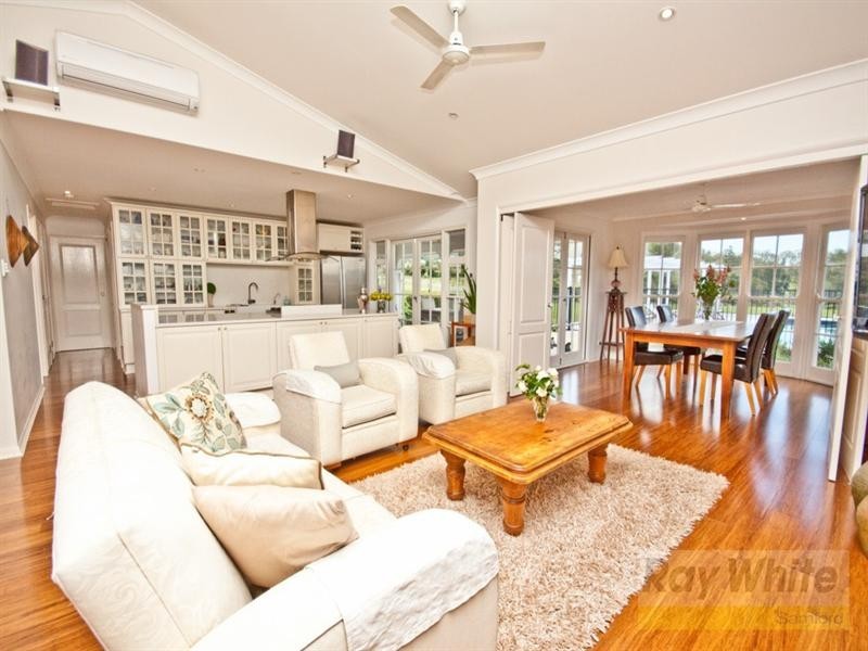 6 Horseshoe Court, Samford QLD 4520