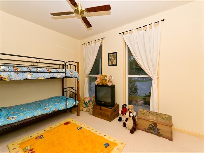 32 Castlewood Court, Samford QLD 4520