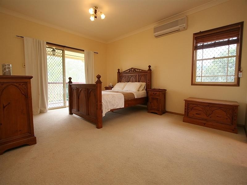 6 Ray Booker Court, Kobble Creek QLD 4520