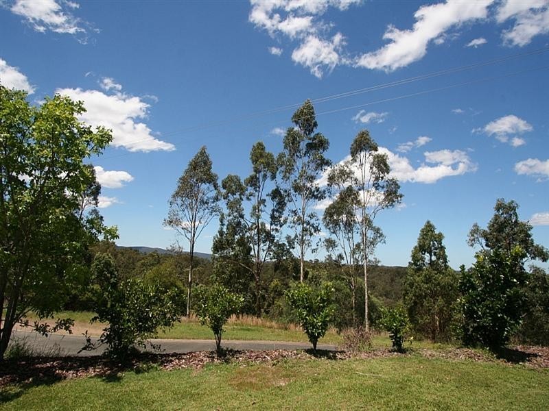 6 Ray Booker Court, Kobble Creek QLD 4520