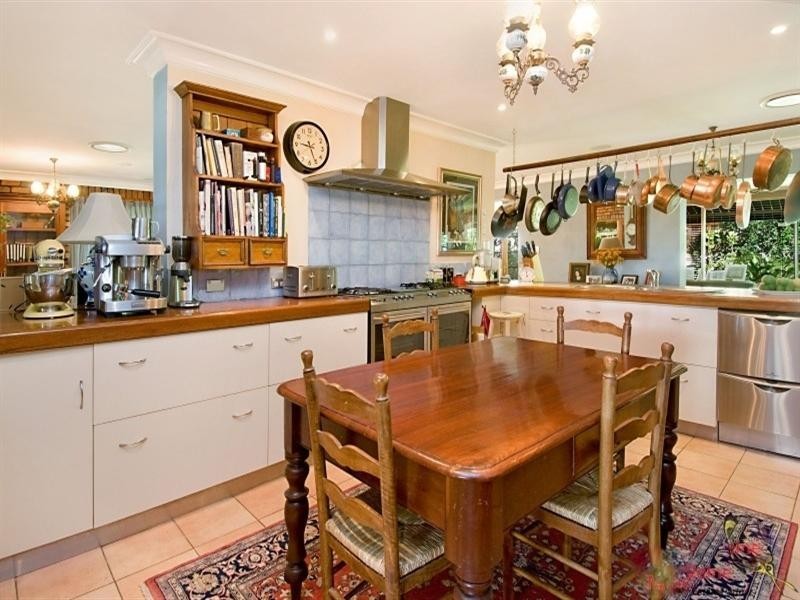 133A Camfin Road, Clear Mountain QLD 4500