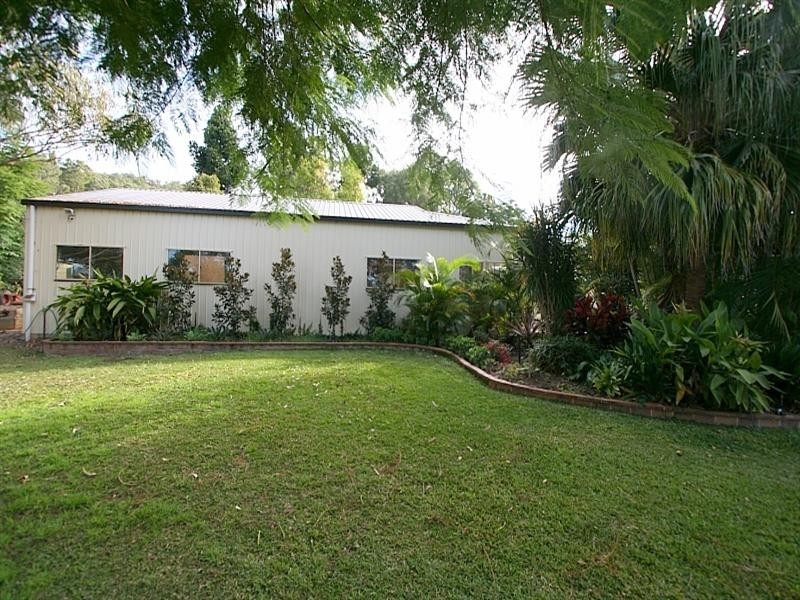 133A Camfin Road, Clear Mountain QLD 4500