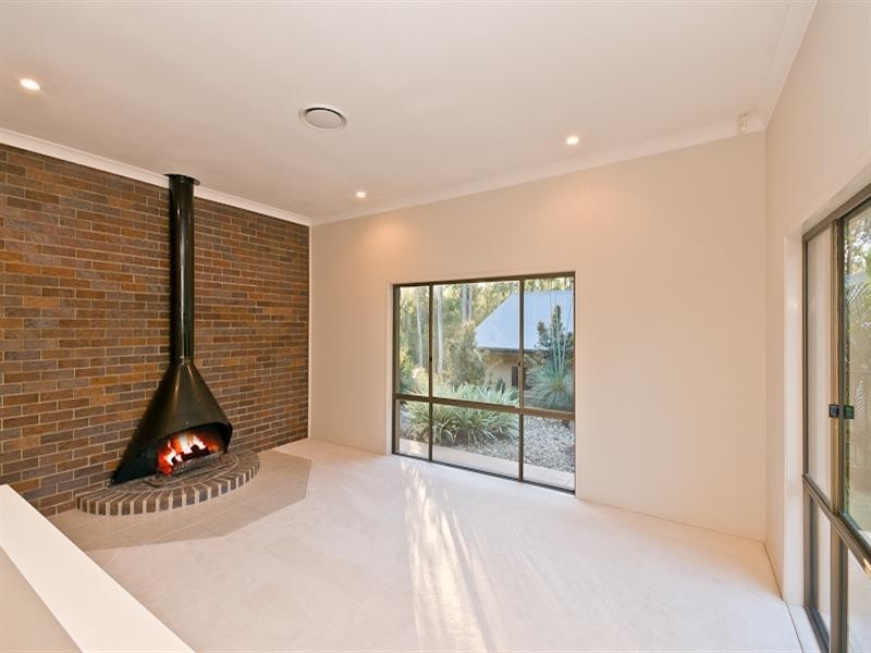 10 Henry Court, Cashmere QLD 4500