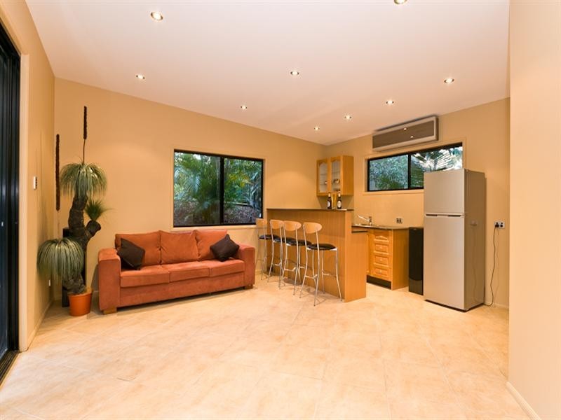 10 Henry Court, Cashmere QLD 4500