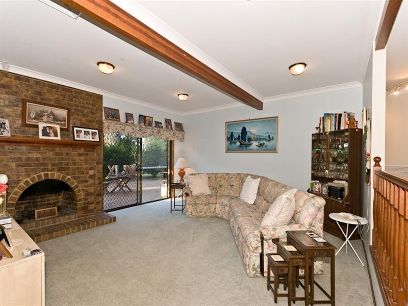 4 Mangifera Close, Wights Mountain QLD 4520