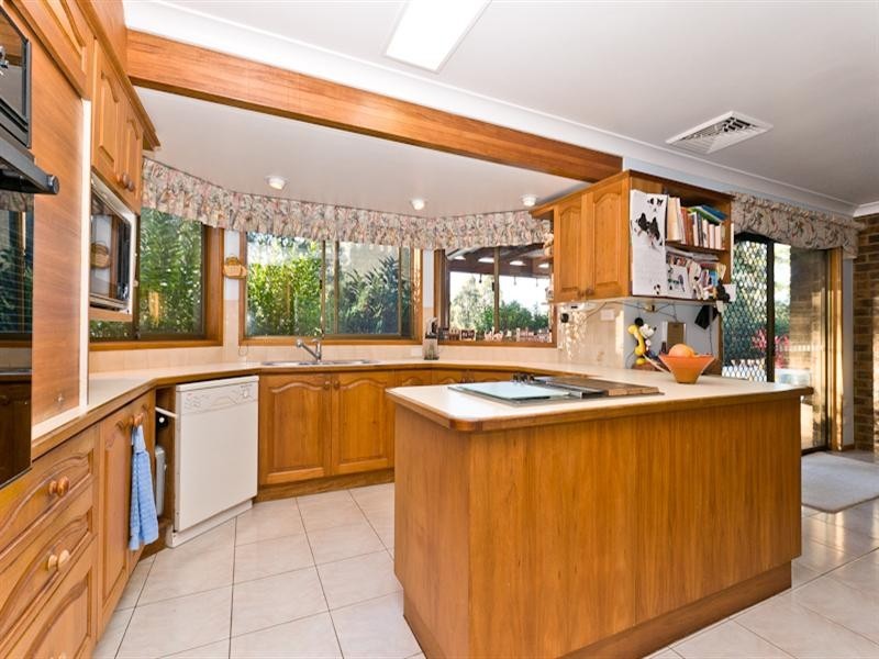 4 Mangifera Close, Wights Mountain QLD 4520