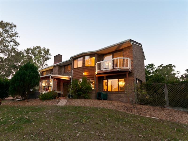 4 Mangifera Close, Wights Mountain QLD 4520