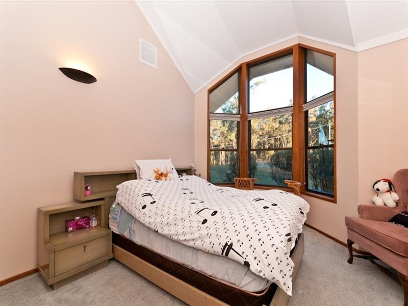 4 Mangifera Close, Wights Mountain QLD 4520