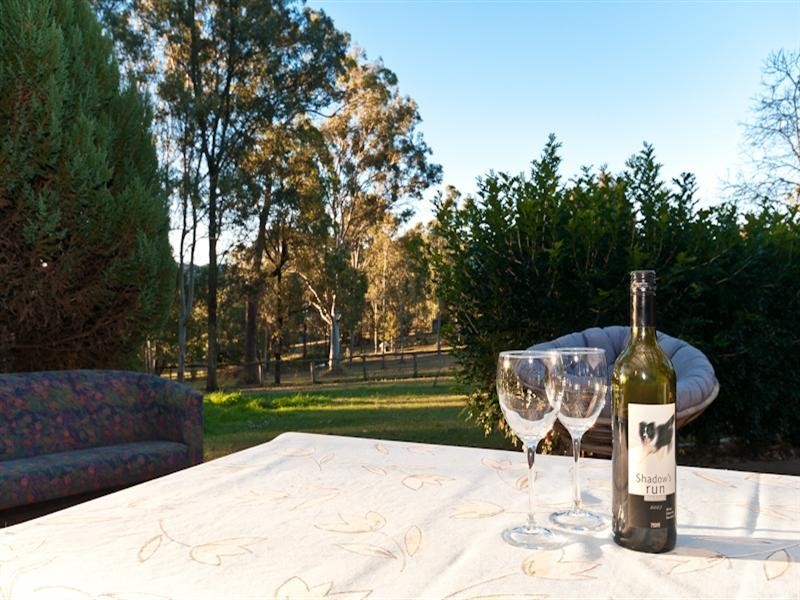 4 Mangifera Close, Wights Mountain QLD 4520