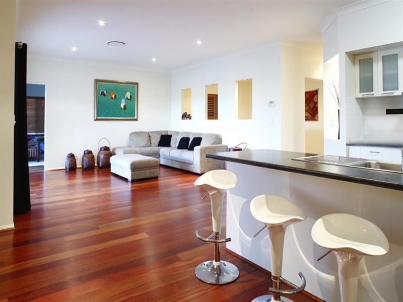 2 Ascot Crescent, Samford QLD 4520