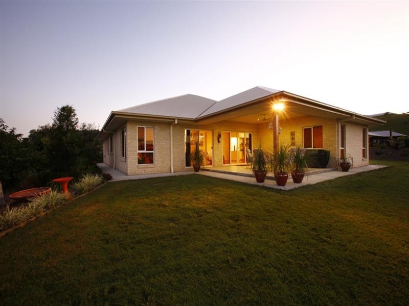 2 Ascot Crescent, Samford QLD 4520