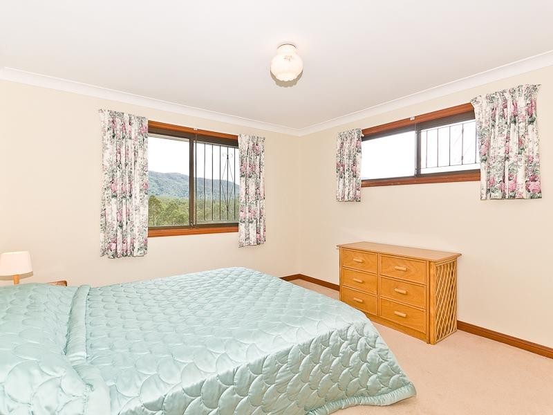 25 Westbourne Drive, Samford QLD 4520