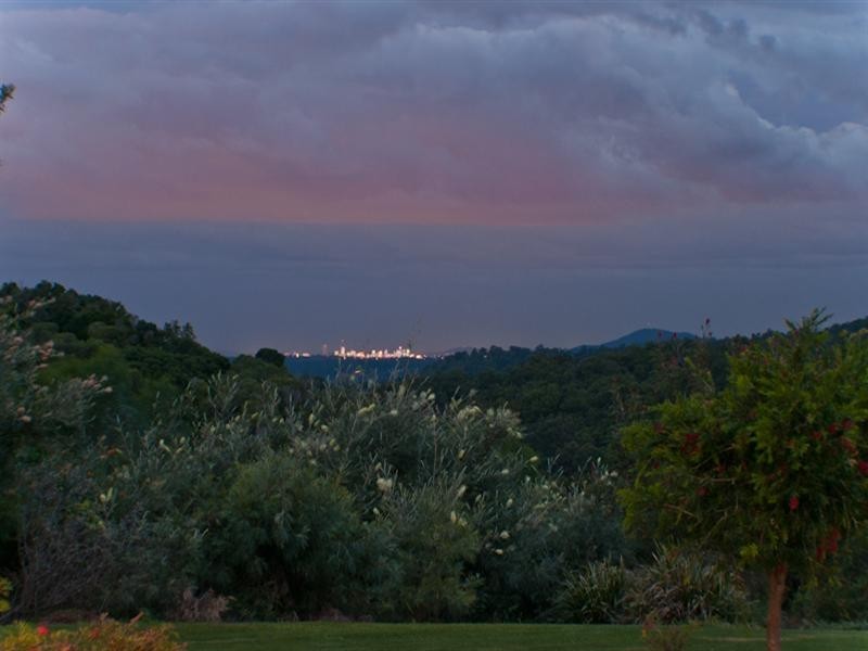 Clear Mountain QLD 4500