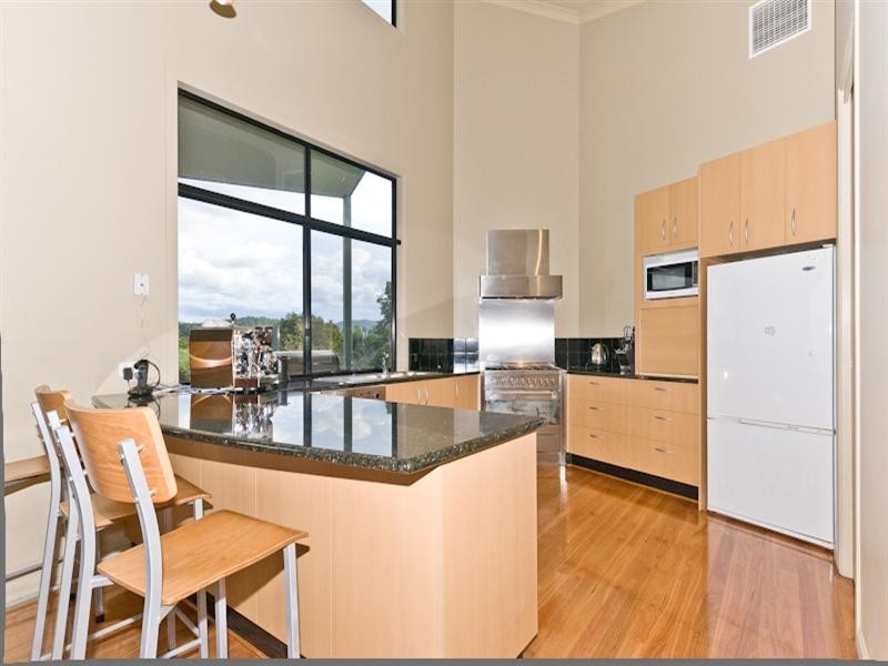 Clear Mountain QLD 4500