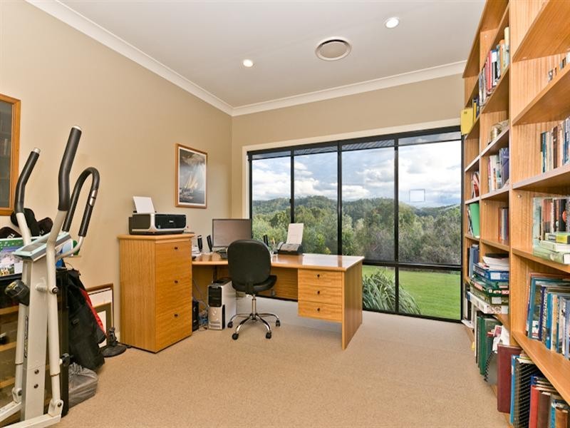 Clear Mountain QLD 4500