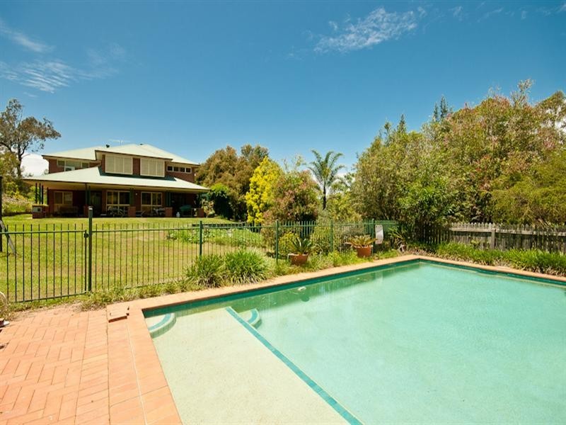 35 Woodfern Court, Samford QLD 4520