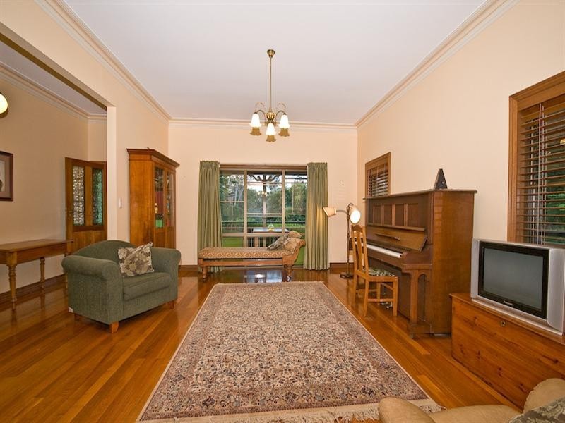 49 Upper Camp Mountain Road, Samford QLD 4520