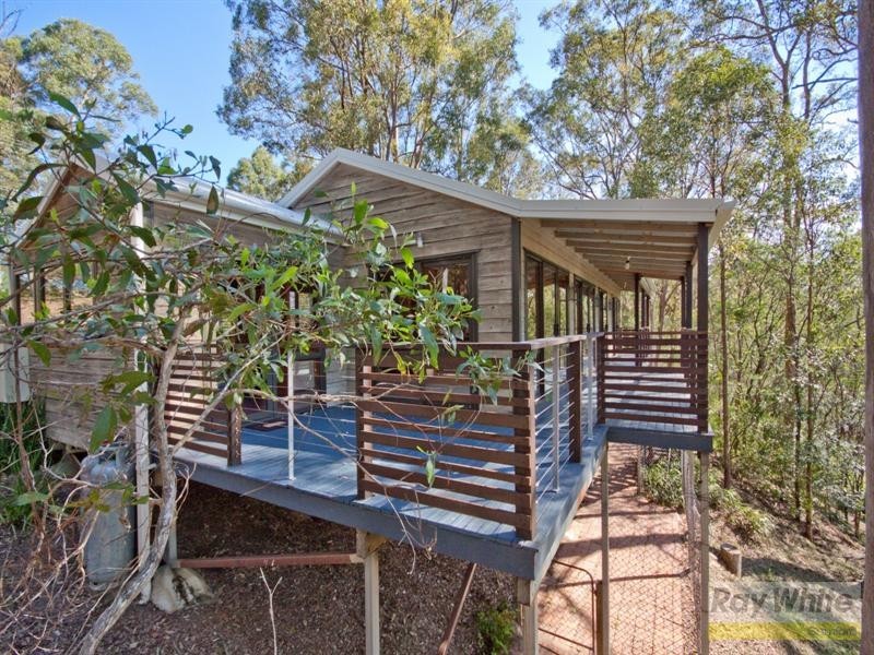 28 Buranda Road, Clear Mountain QLD 4500
