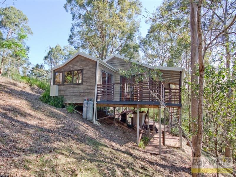 28 Buranda Road, Clear Mountain QLD 4500