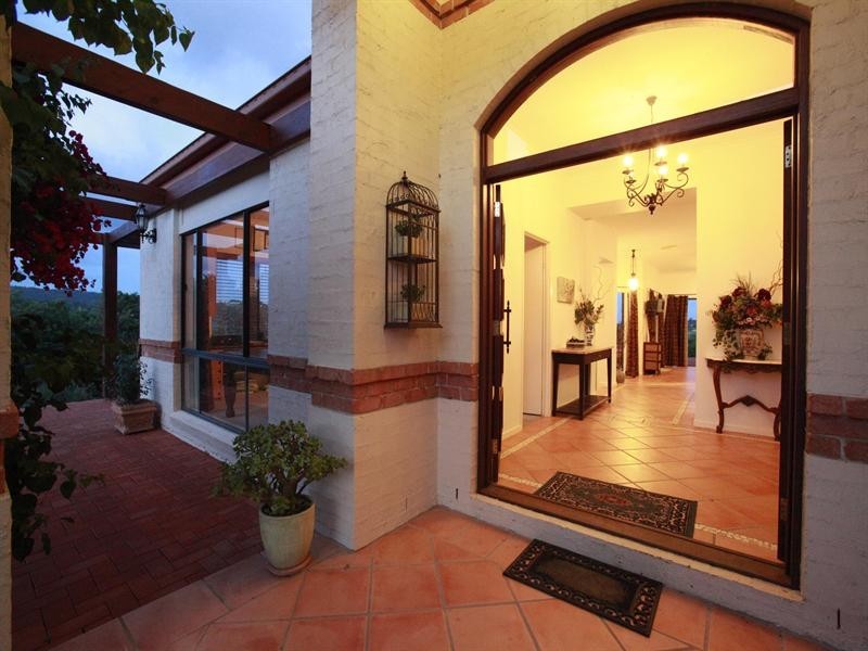 11 Autumnwood Court, Samford QLD 4520