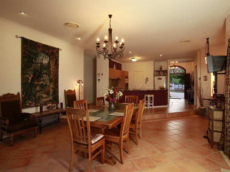 11 Autumnwood Court, Samford QLD 4520