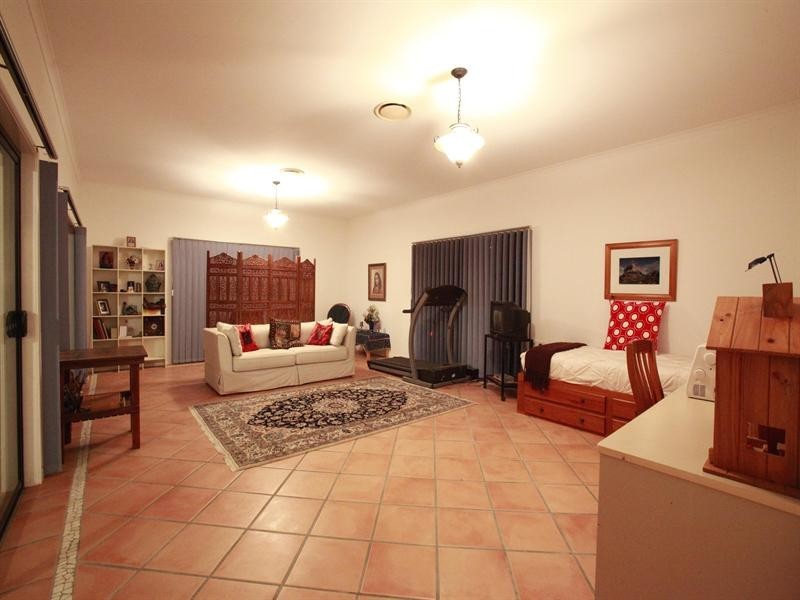 11 Autumnwood Court, Samford QLD 4520