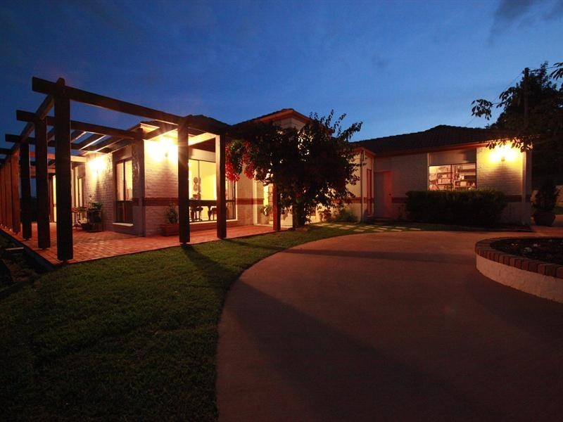 11 Autumnwood Court, Samford QLD 4520