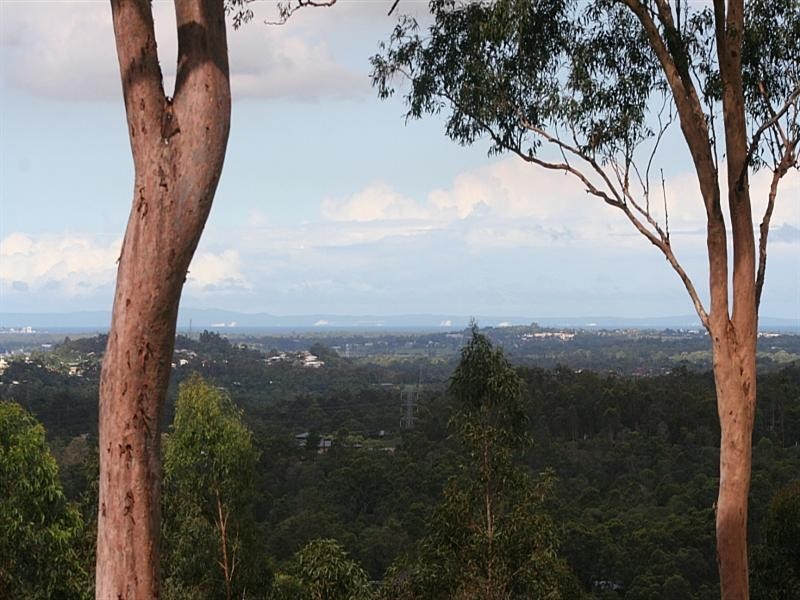 8 Dickens Place, Samford QLD 4520