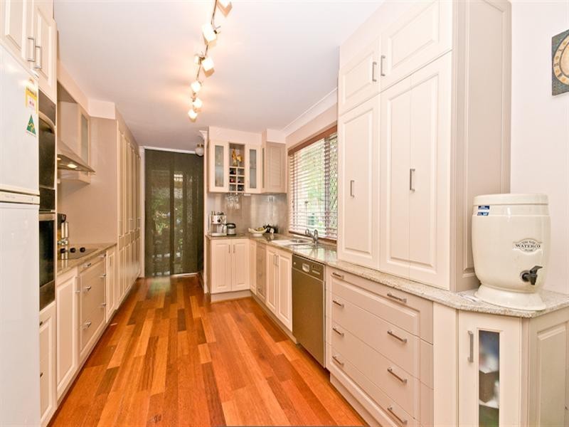 48 Peppermint Drive, Cashmere QLD 4500