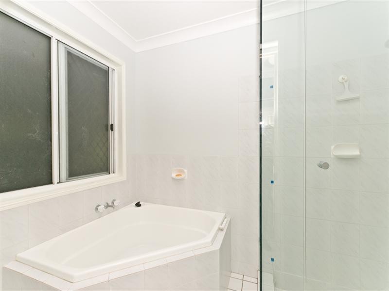 48 Peppermint Drive, Cashmere QLD 4500