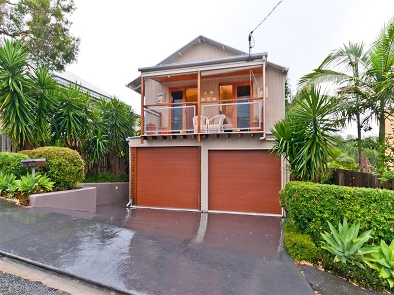 13 Christian Street, Clayfield QLD 4011