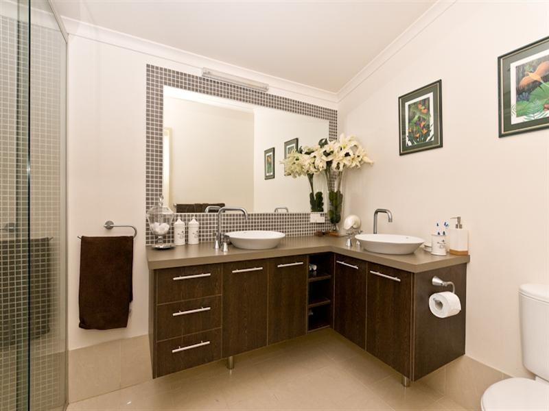 13 Christian Street, Clayfield QLD 4011