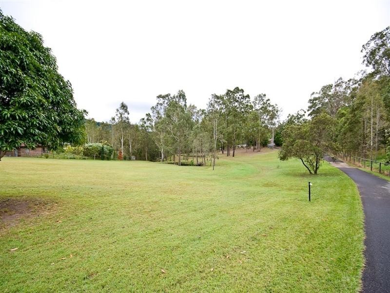 10 Brunswick Place, Wights Mountain QLD 4520