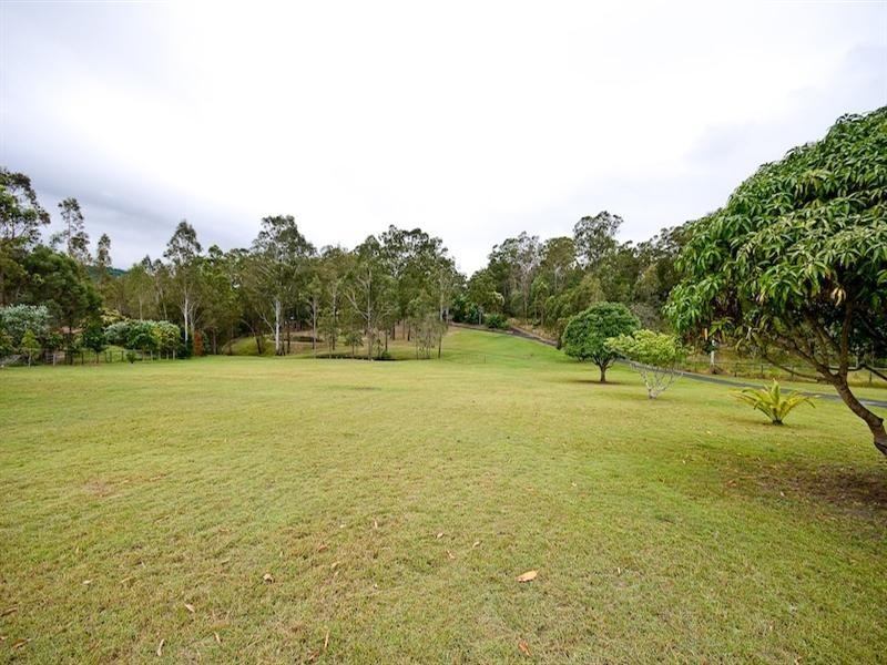 10 Brunswick Place, Wights Mountain QLD 4520