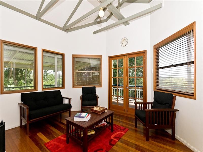 7 Woodview Street, Samford Valley QLD 4520