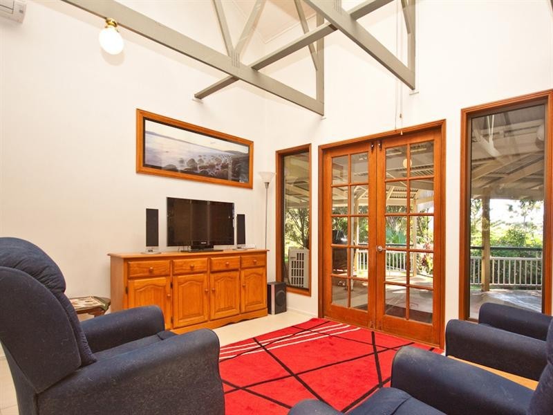 7 Woodview Street, Samford Valley QLD 4520