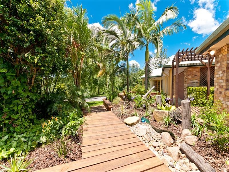 7 Woodview Street, Samford Valley QLD 4520