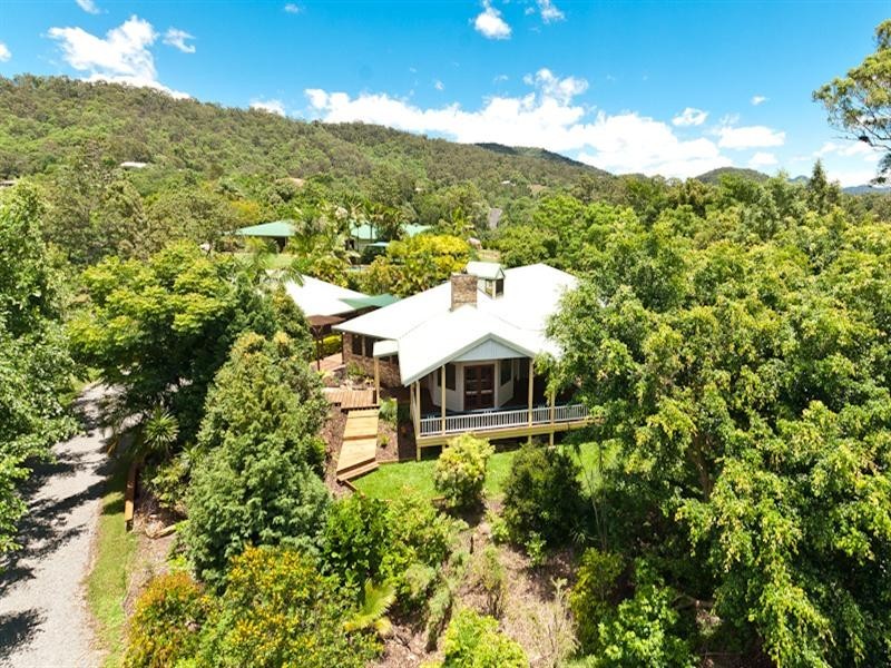 7 Woodview Street, Samford Valley QLD 4520