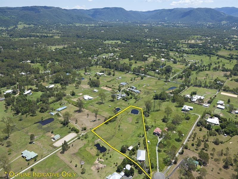 Camp Mountain QLD 4520
